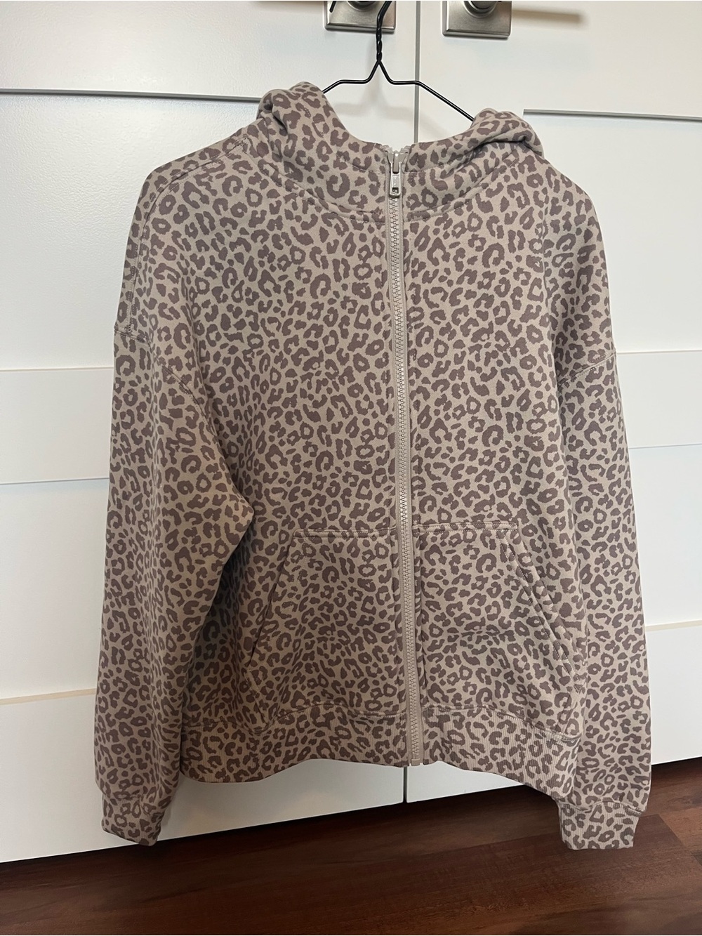 Comfrt desert leopard zip up hoodie